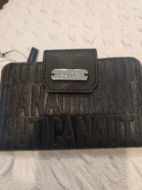 Nautica Women's Black Embossed Logo Wallet. NWT